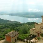 Il lago di Corbara da Civitella del lago