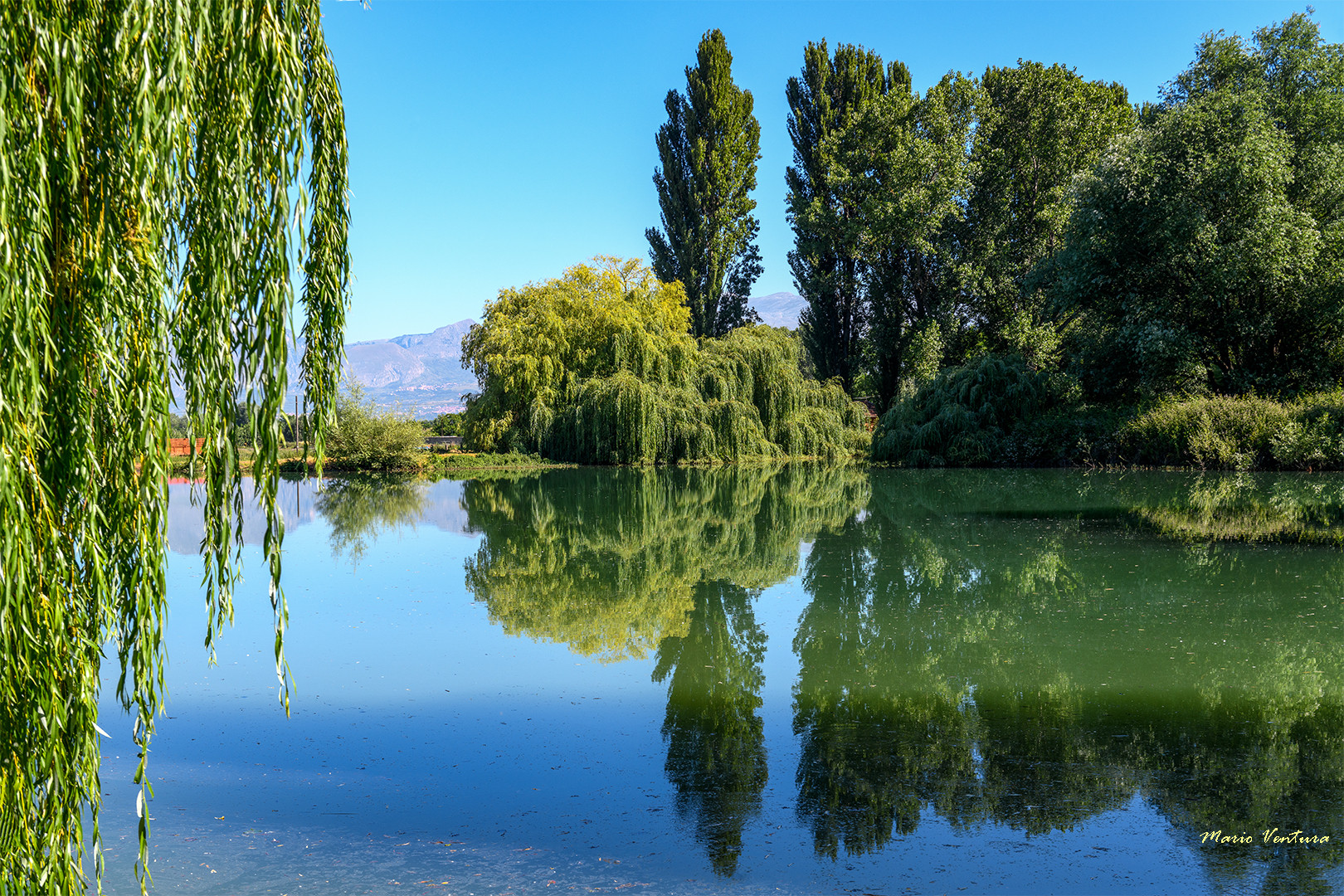 Il lago di Ortucchio (Abruzzo) 