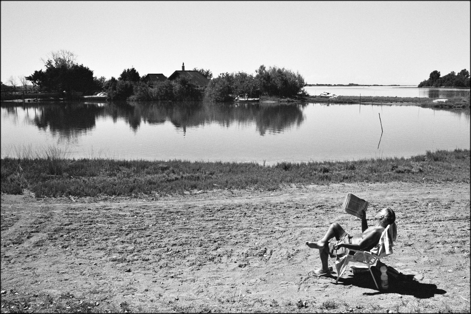 Il lettore alla spiagga ...