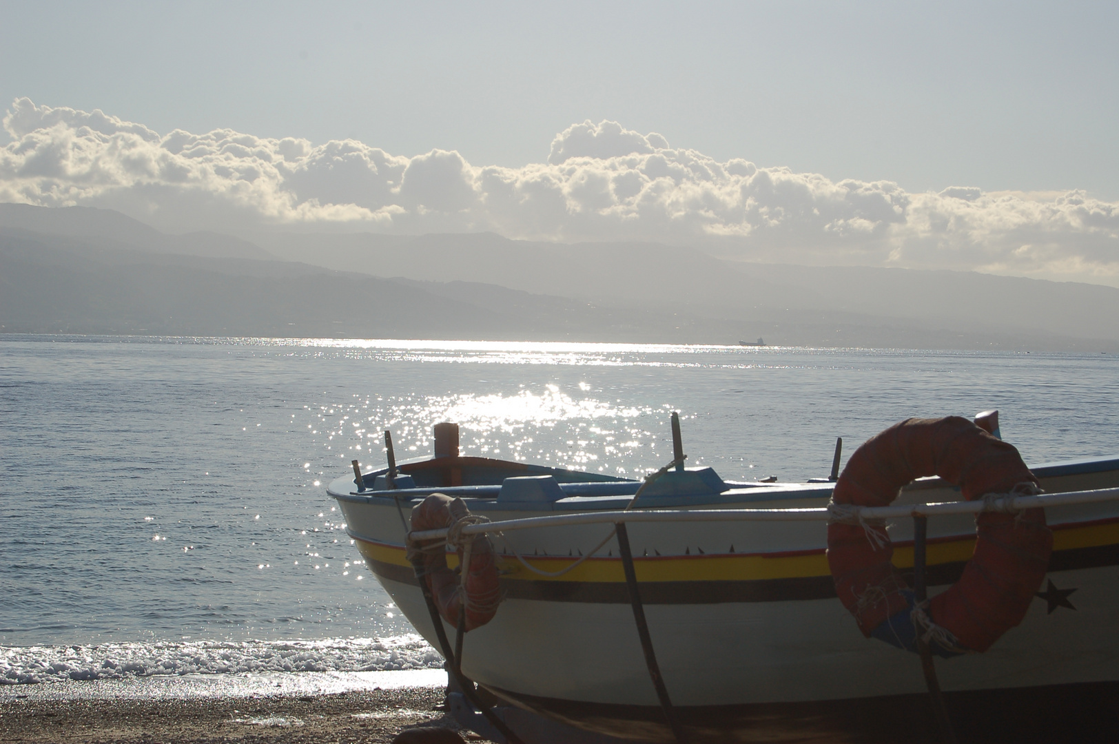 il mare dello stretto di Messina