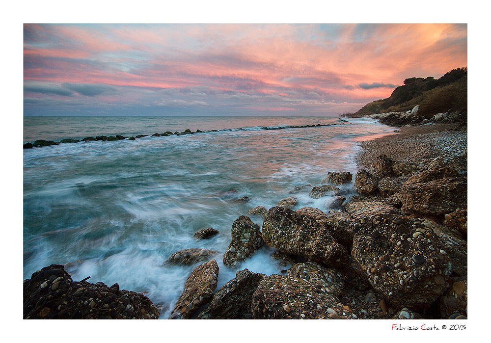 Il mare impetuoso al tramonto....