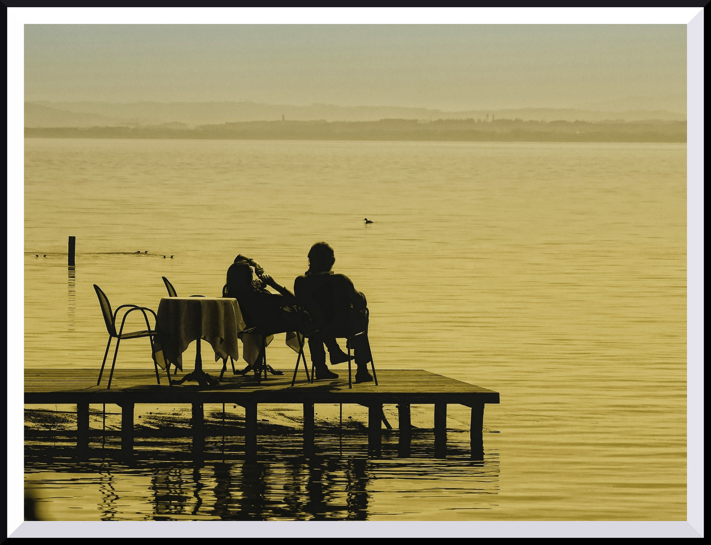 IL MOLO SUL LAGO