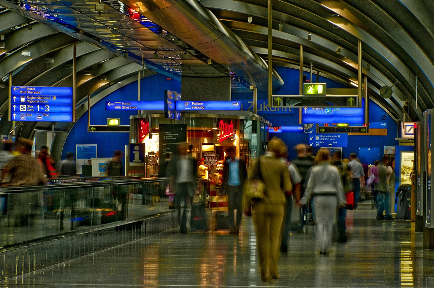 il nastro trasportatore, Fraport V