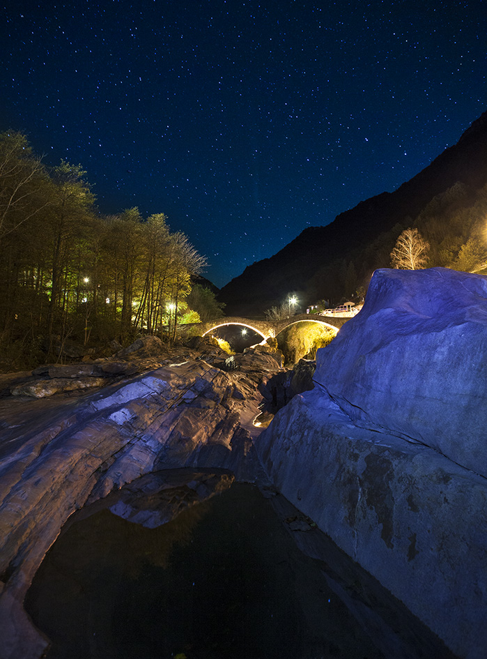 Il ponte di notte