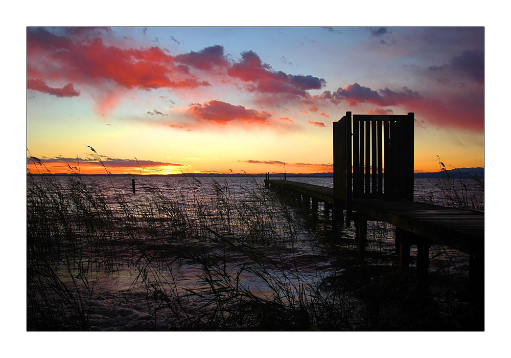 IL PONTILE.......