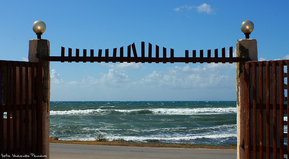 Il portone sul mare