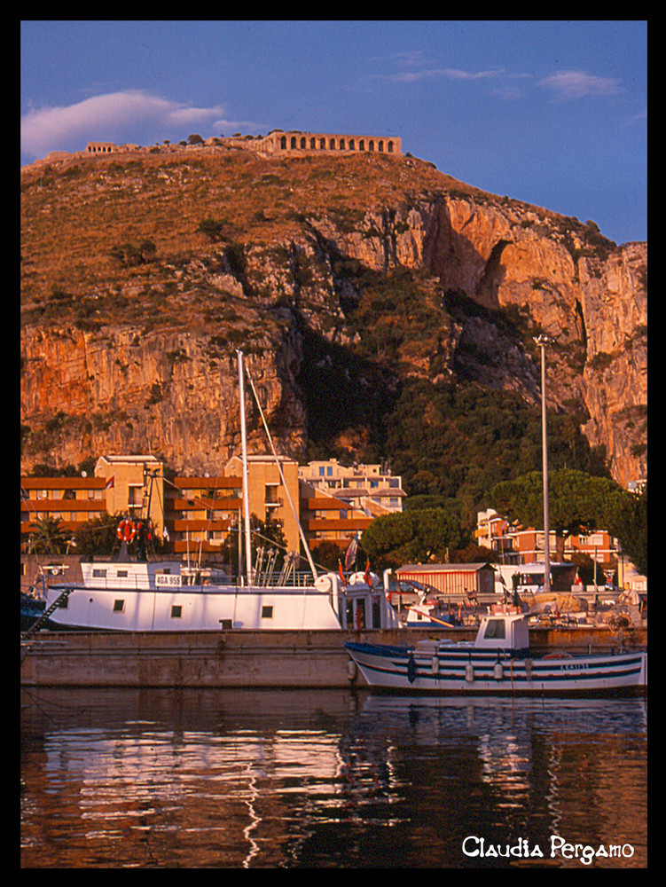 Il Tempio di Giove dal Porto di Traiano (Terracina - LT)