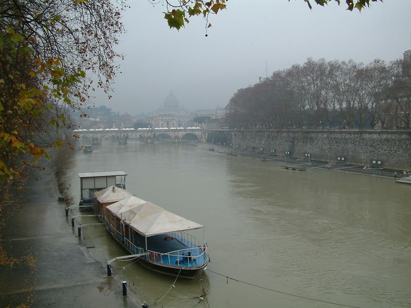 Il Tevere " livello di guardia "