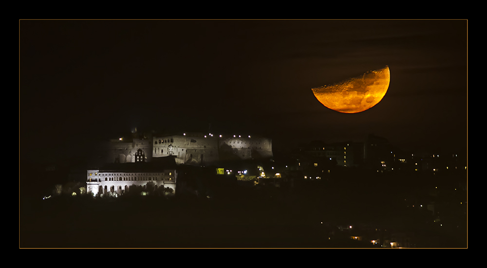 Il tramonto della luna sul Bel Forte