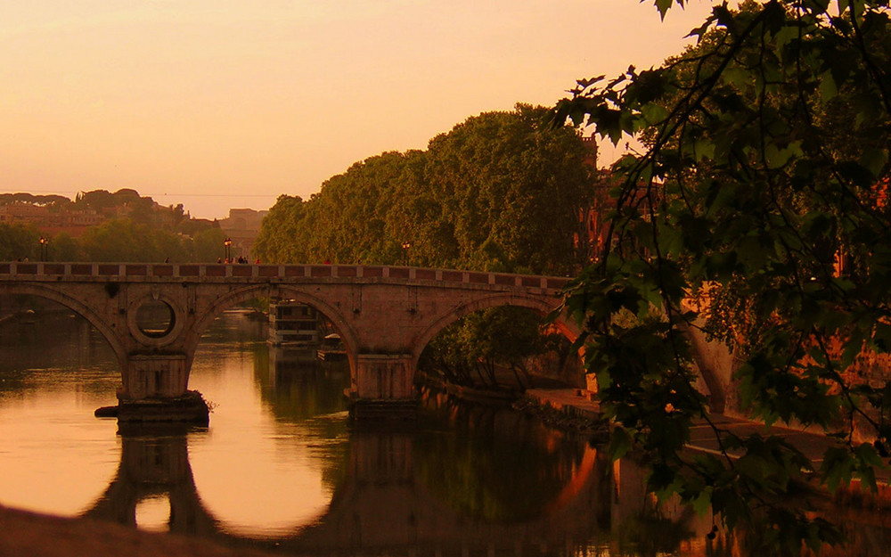 Il tramonto nella capitale