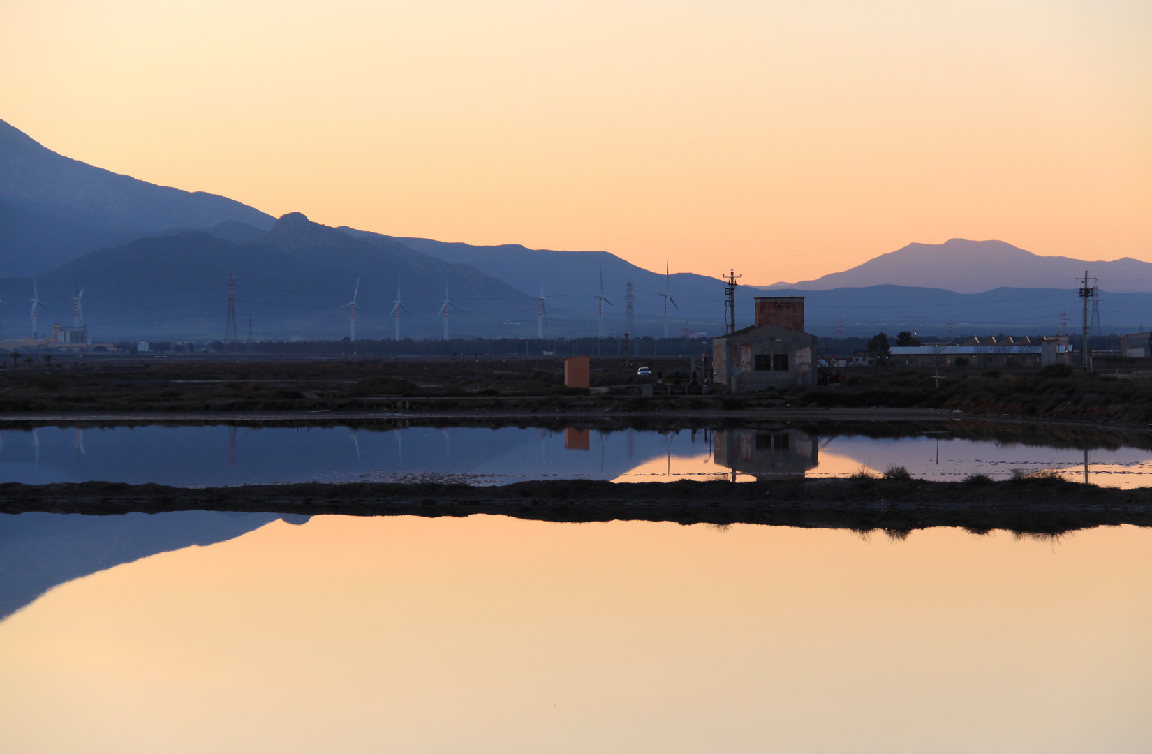 Il tramonto sullo stagno di Santa Gilla, Cagliari [1/2]