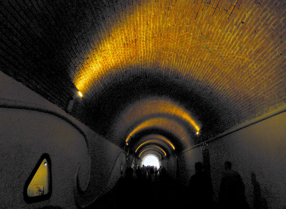 IL TUNNEL