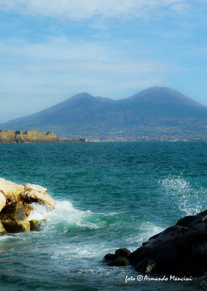 Il Vesuvio da Mergellina