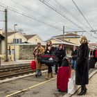 il y a les première classe et il y a ceux qui marchent