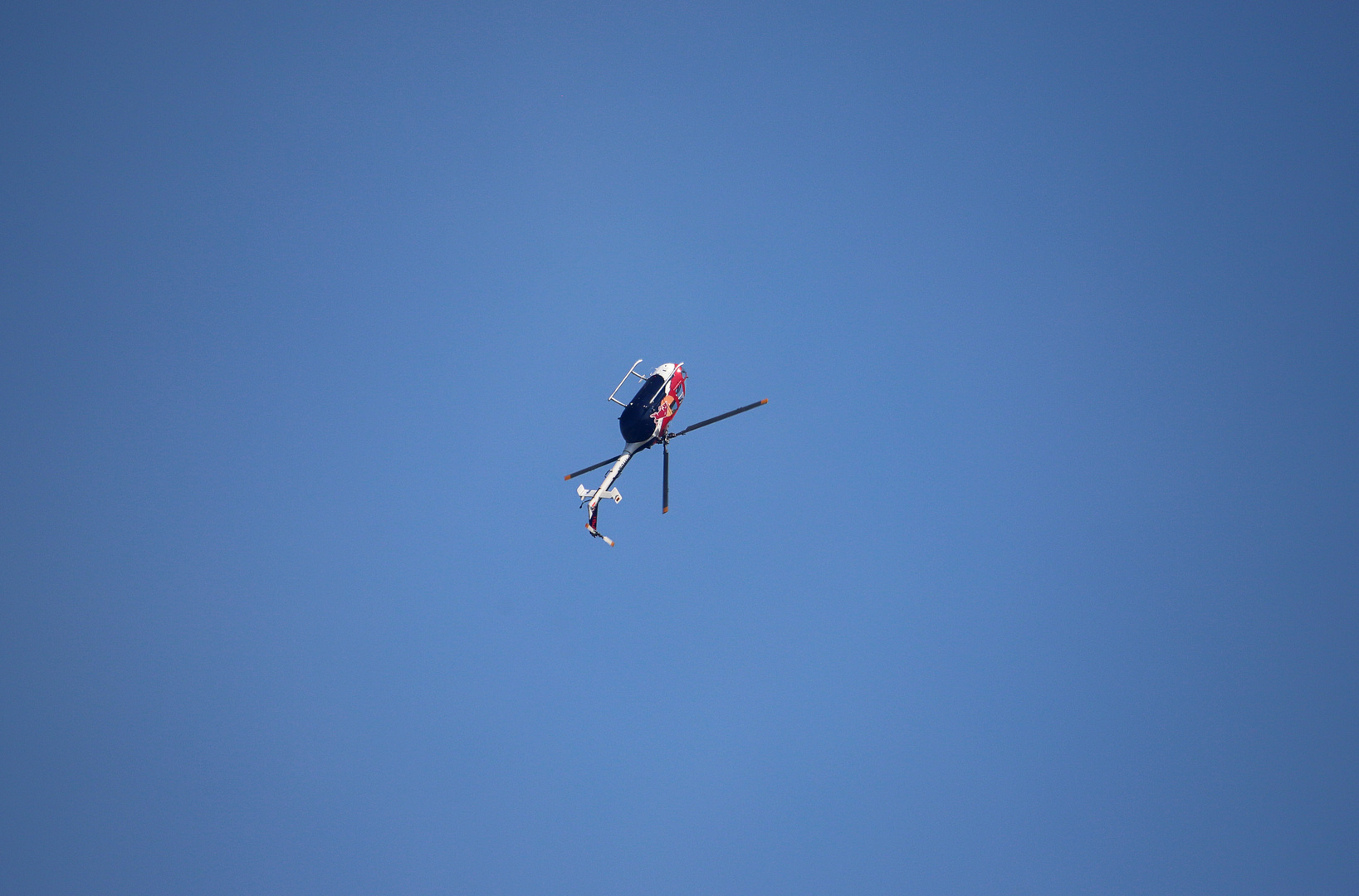 ILA 2018 - The Flying Bulls - MBB BO105 C - Erster ziviler Helikopter zugelassen für Kunstflug 