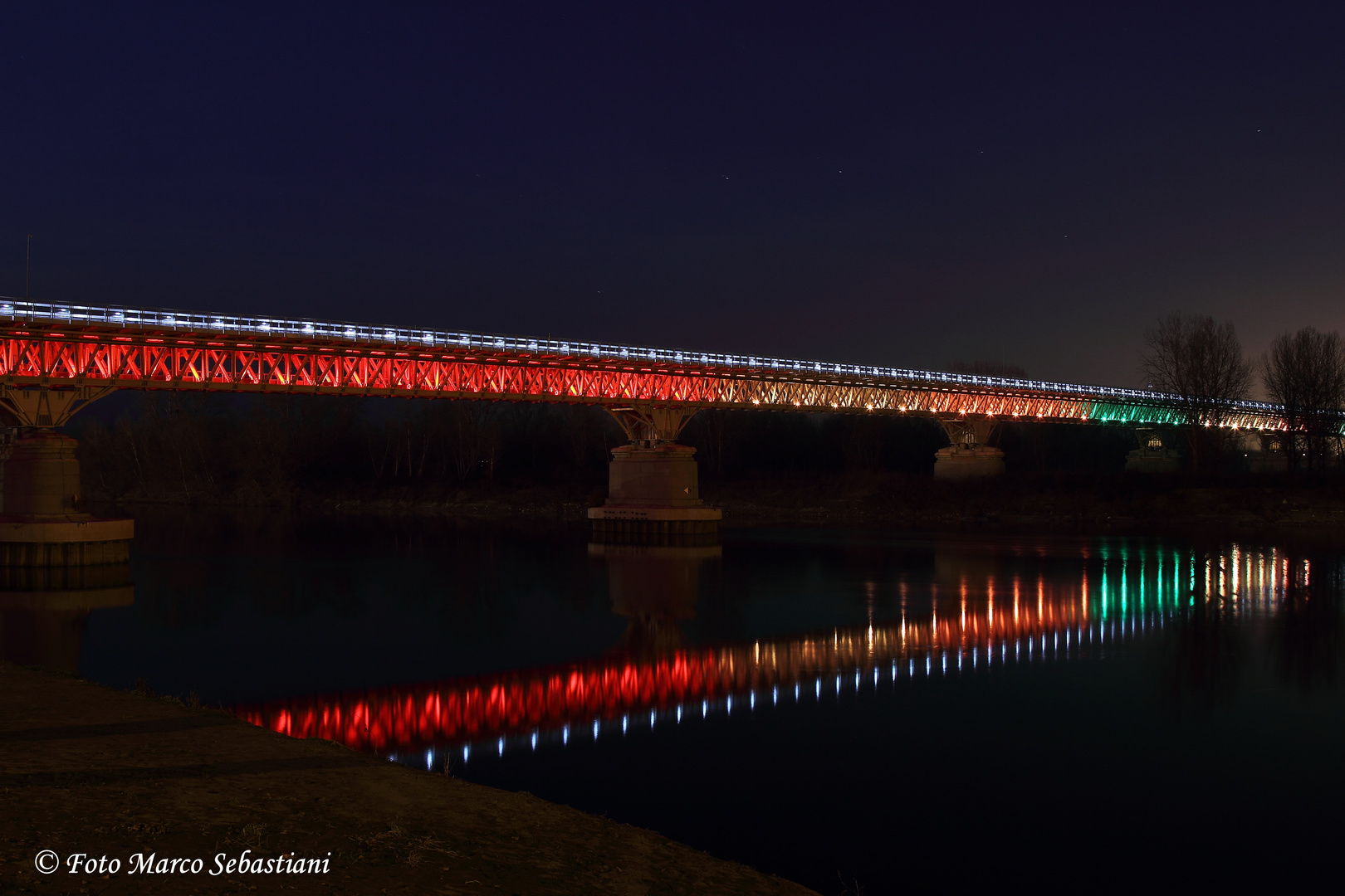 Ilk ponte sul Fiume Po