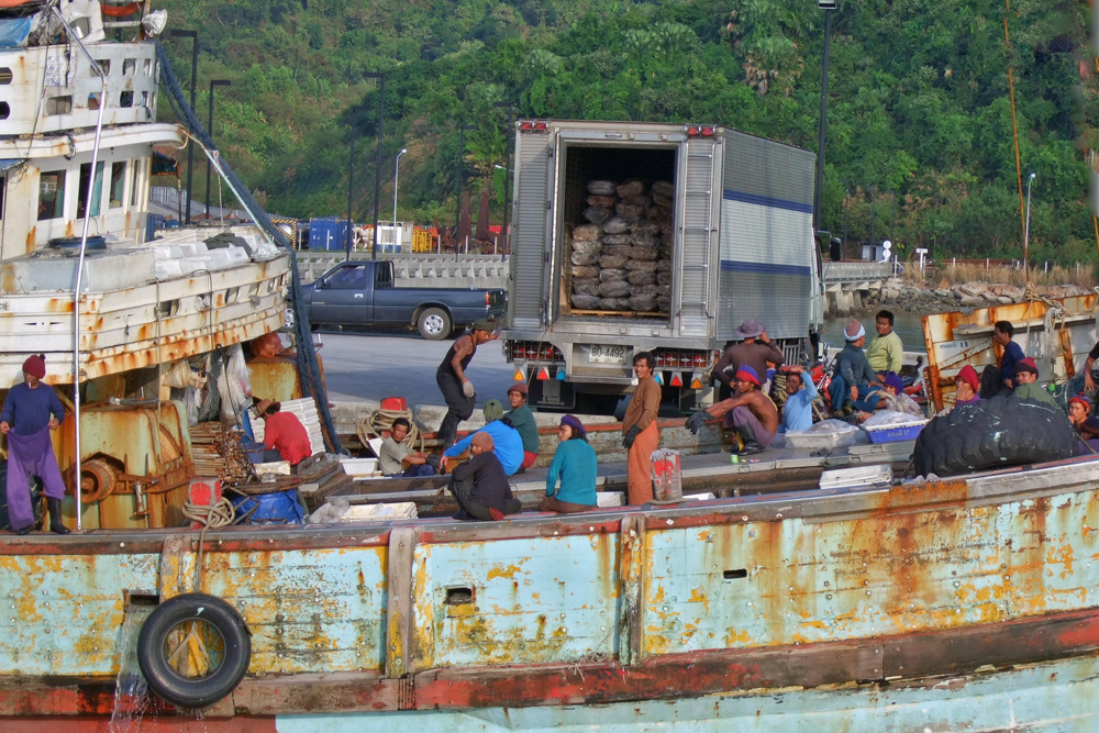 Illegal dockworkers and porters from Myanmar