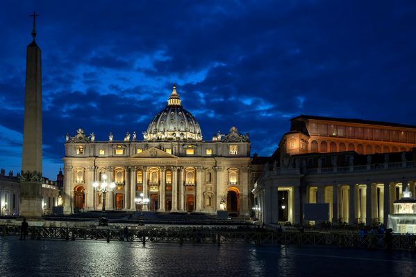 ILLUMINATI (Dan Brown)