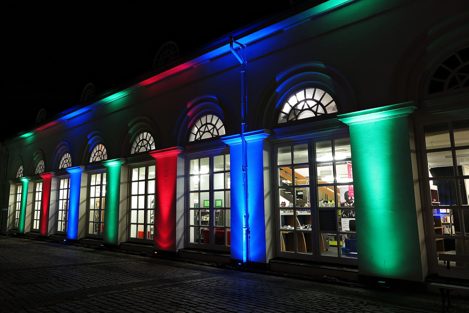 Illumination der Kreisbibliothek Eutin in der Vorweihnachtszeit 2017