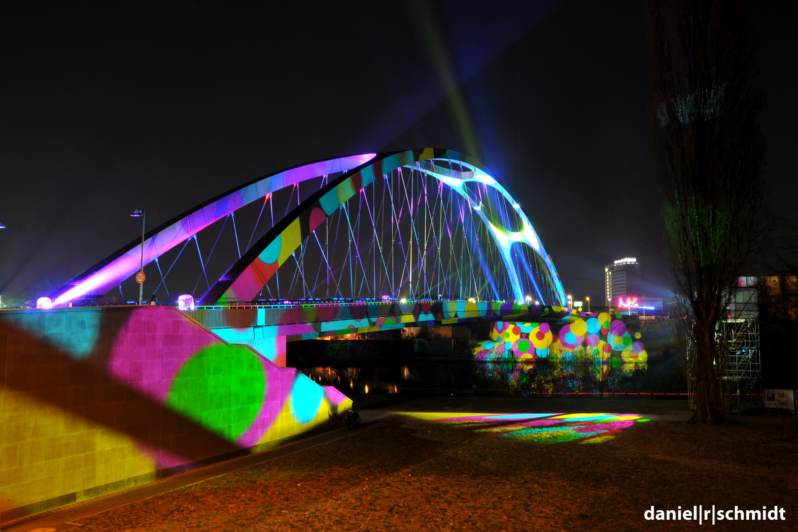 Illumination der Osthafenbrücke