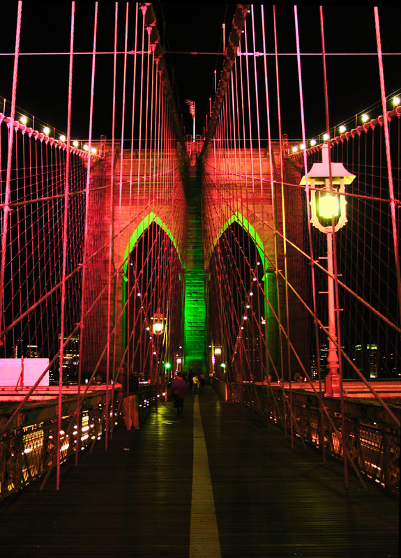 Illumination of the Brooklyn Bridge