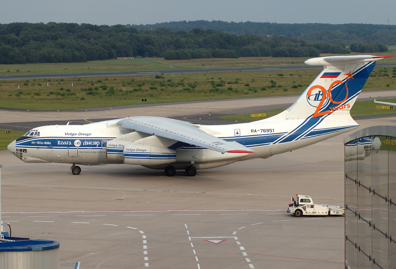 Ilyushin 76 am 04.08.2011 in Köln/Bonn