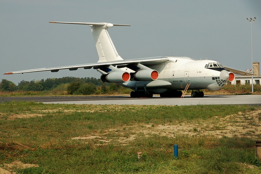 ILYUSHIN IL-76