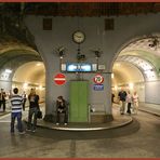 Im alten Elbtunnel - Blick in die Tunnelröhren