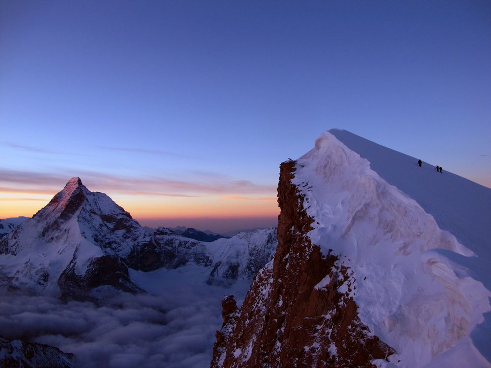 Im Aufstieg zur Dent Blanche 4357m, Wallis Schweiz