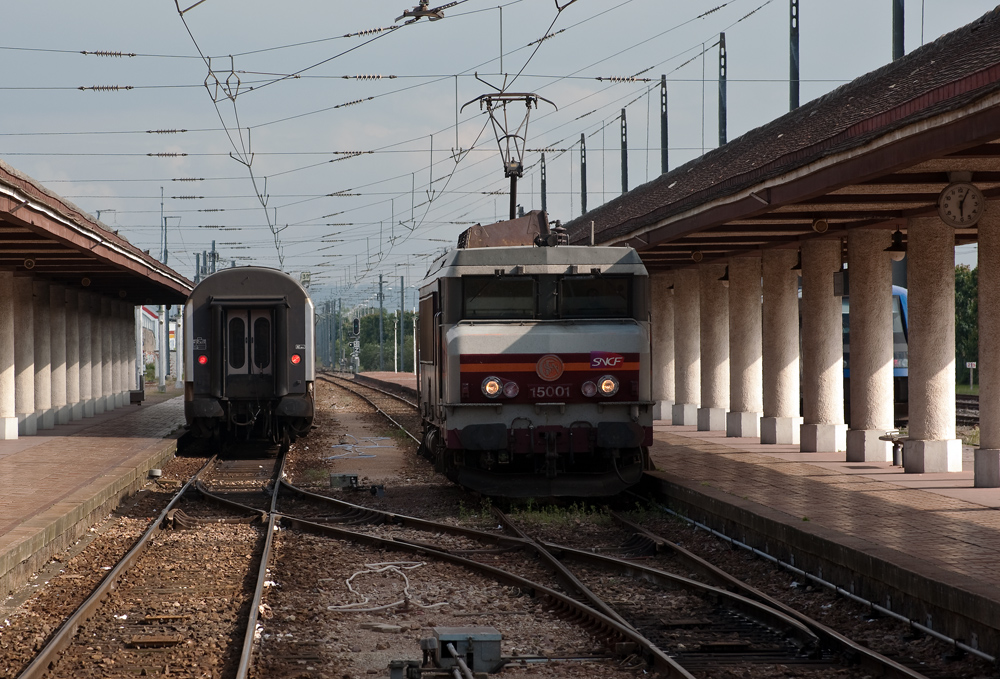 Im Bahnhof