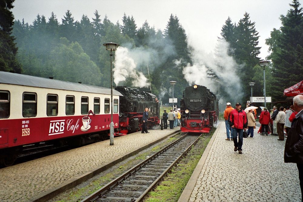 Im Bahnhof