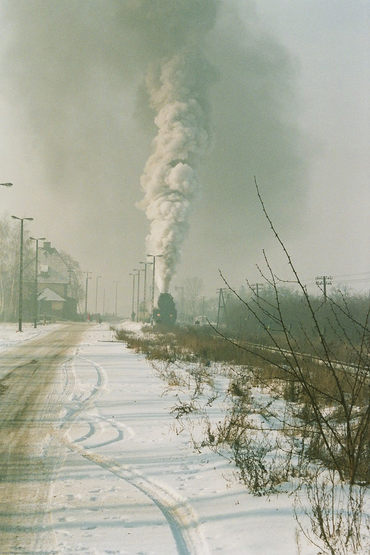 Im Bahnhof mit Ol 49