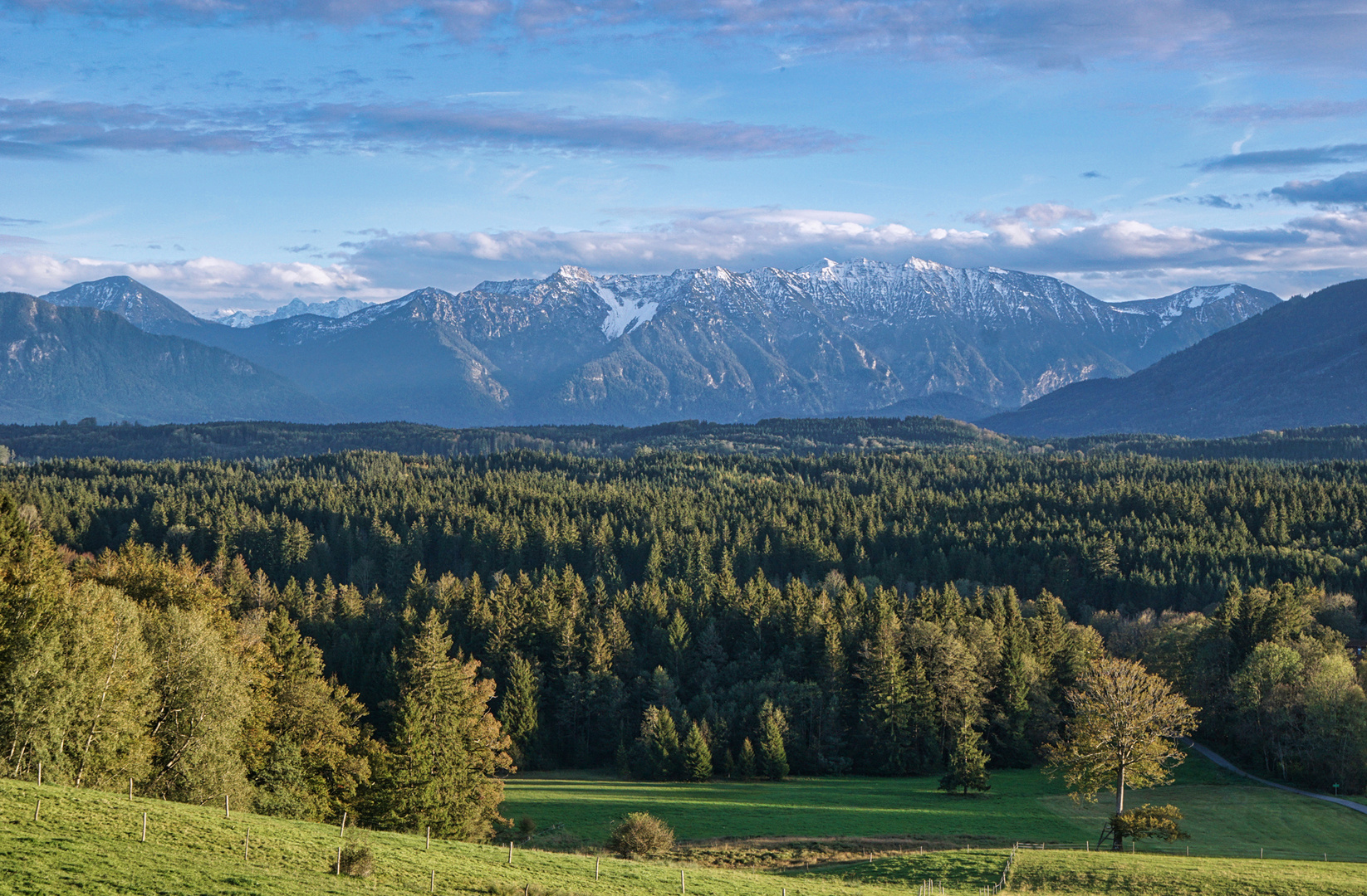 Im Blauen Land, mit Blick auf das Estergebirge