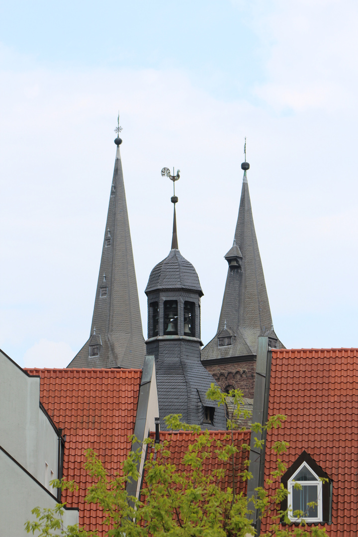 Im Blick.....Türme....Altes Rathaus, Kiliani Kirche