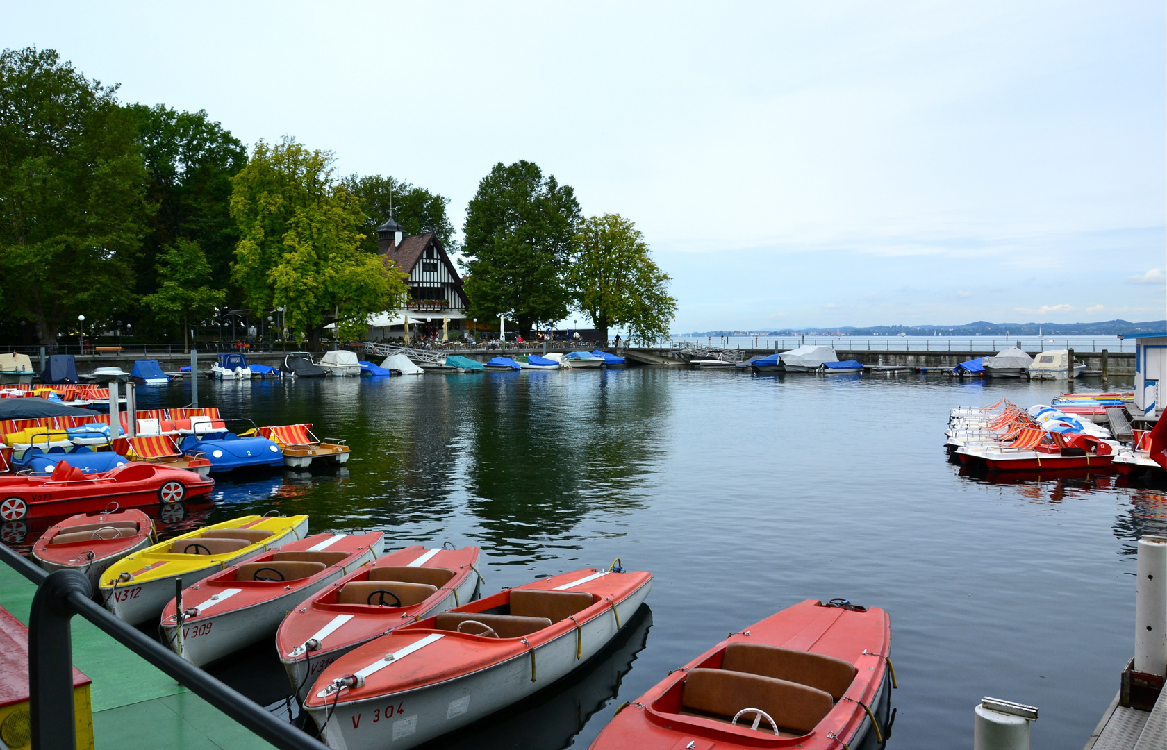 Im Bregenzer Hafen (2)