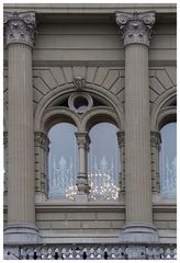 Im Bundeshaus brennt tatsächlich noch Licht.