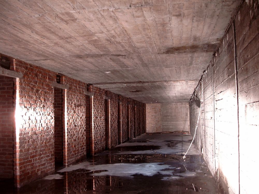 Im Bunker Foto & Bild | architektur, lost places, bunker Bilder auf fotocommunity