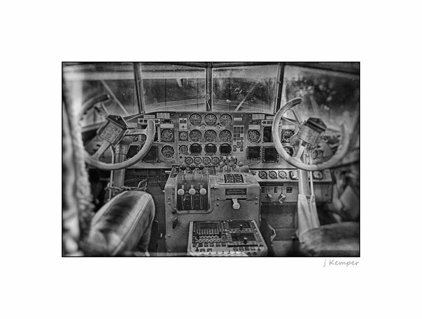 - im Cockpit der JU 52 -