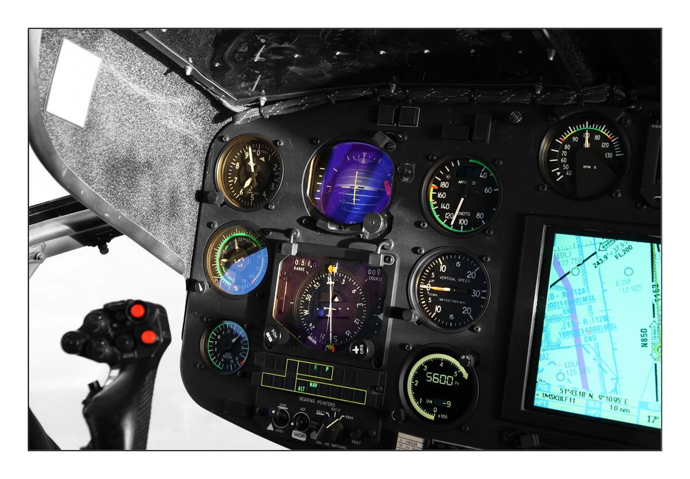 im Cockpit der Super Puma Foto & Bild | luftfahrt, hubschrauber