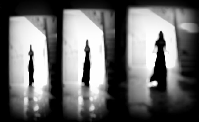 I'M COMING, DON'T WALK AWAY