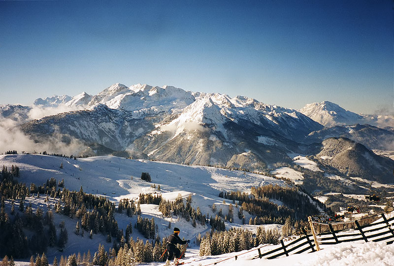 Im Dachstein-Gebirge zum Skifahren