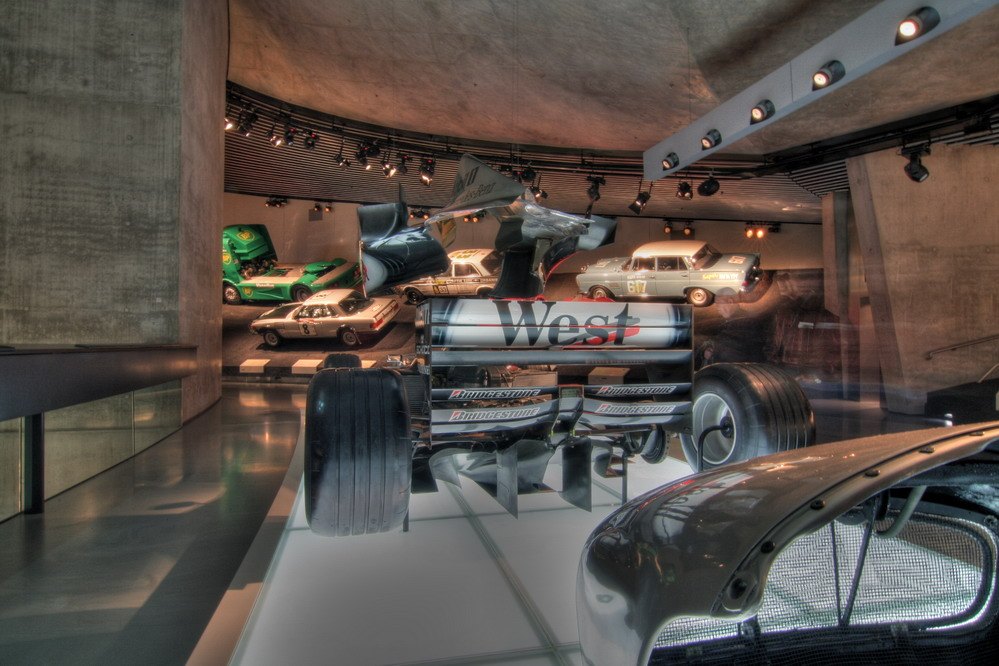 *Im Daimler Benz Museum