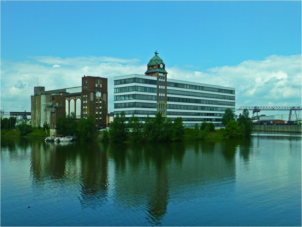 Im Düsseldorfer Hafen