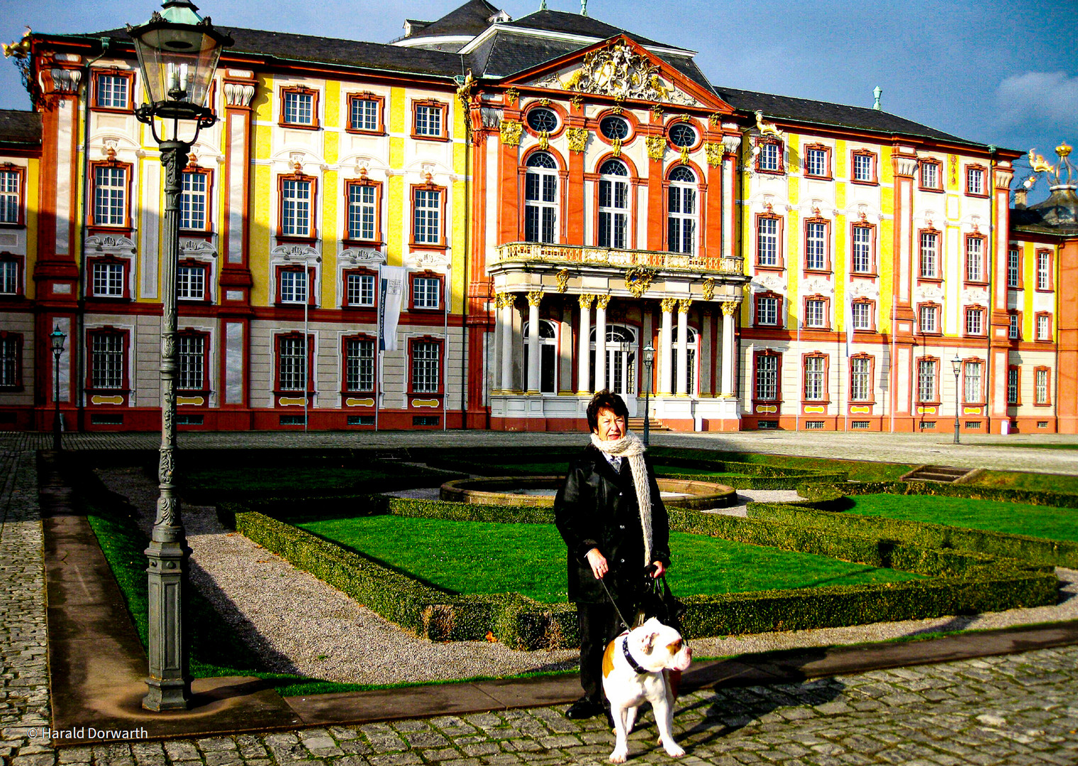 Im Ehrenhof Schloss Bruchsal