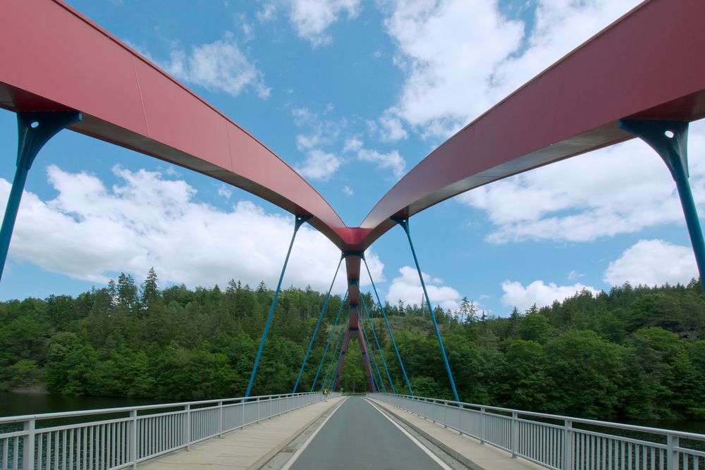 im Einklang mit der Natur -Eisbrücke bei Burgk