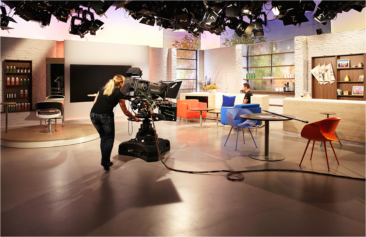 im fernsehstudio