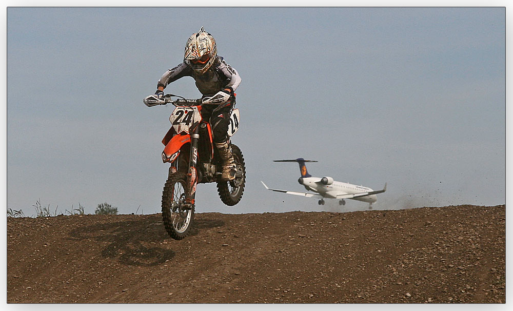 "IM FLUG" Motocross Flughafen München