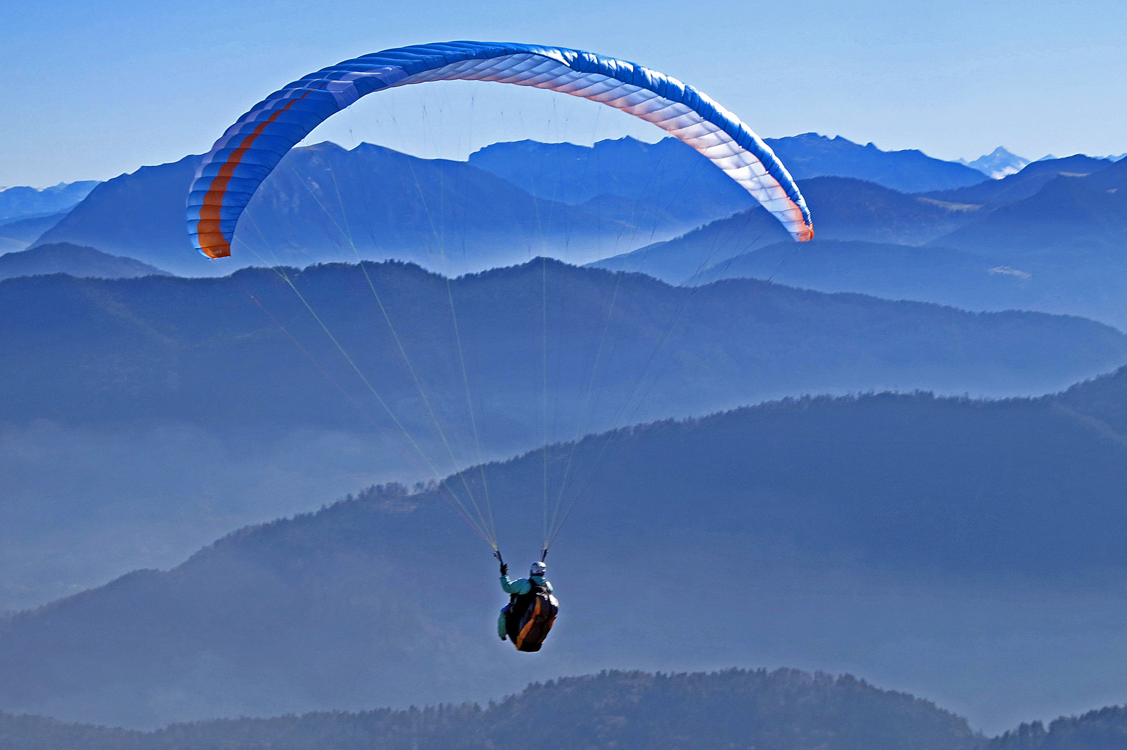 Im Flug über das "Blaue Land"