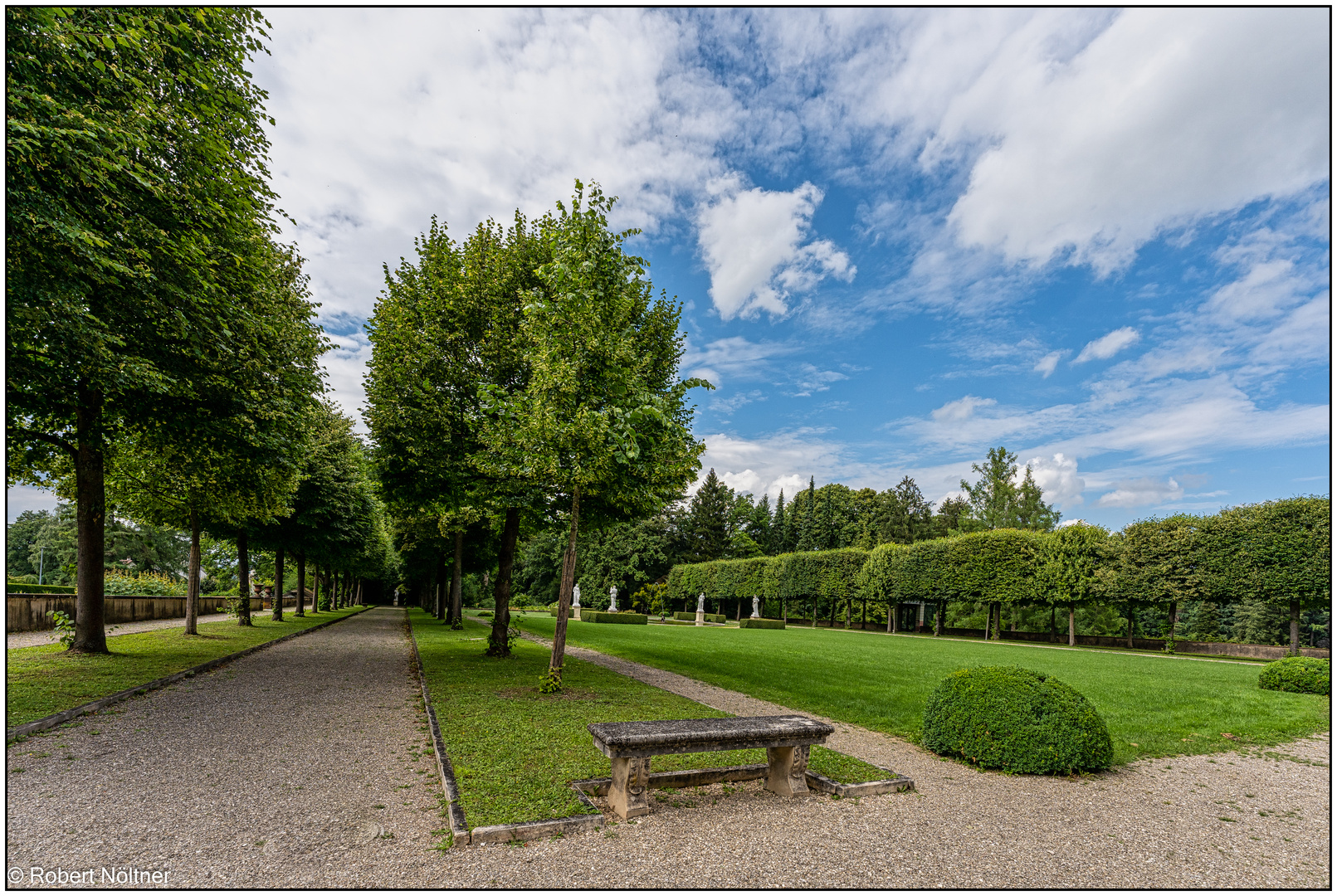 Im französischen Garten 02