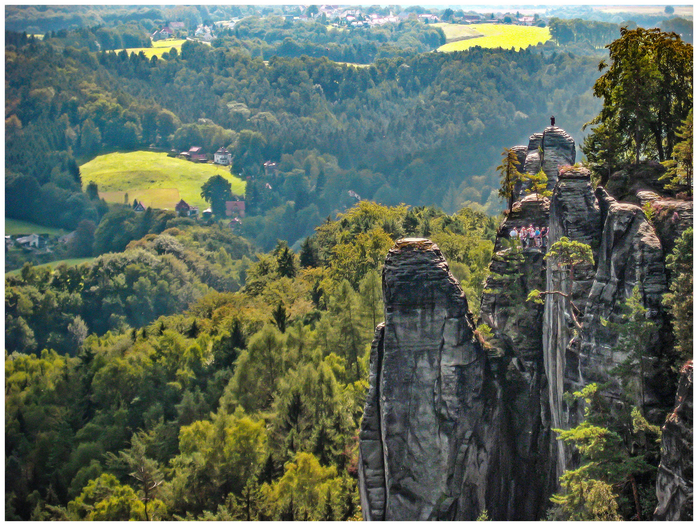 Im Frühtau zu Berge